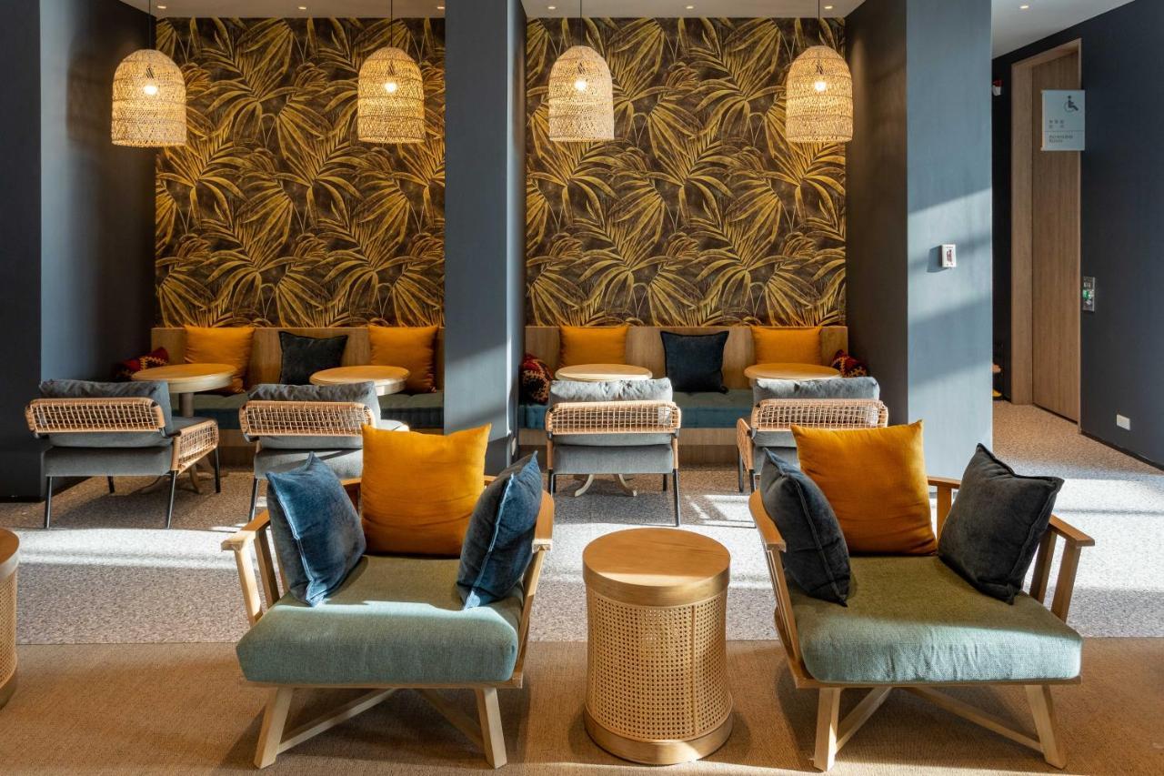 فندق فارجلوري Yanliau المظهر الخارجي الصورة The lounge at the airport